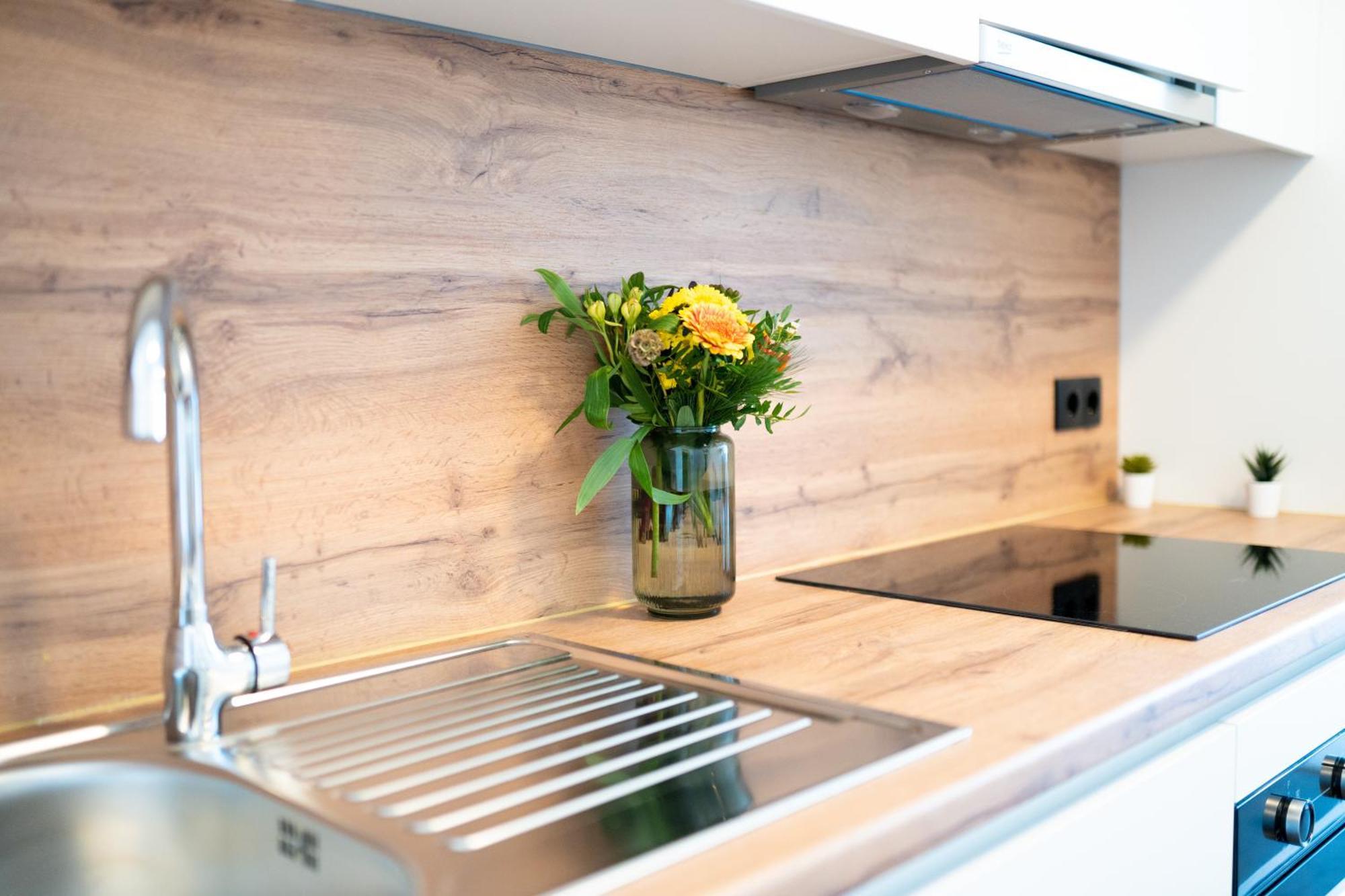 Appartement Design With Balcony & Free Parking