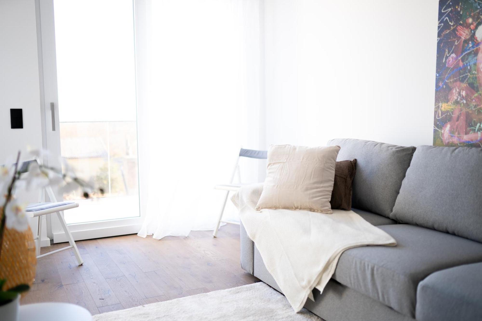 Design With Balcony & Free Parking Appartement *