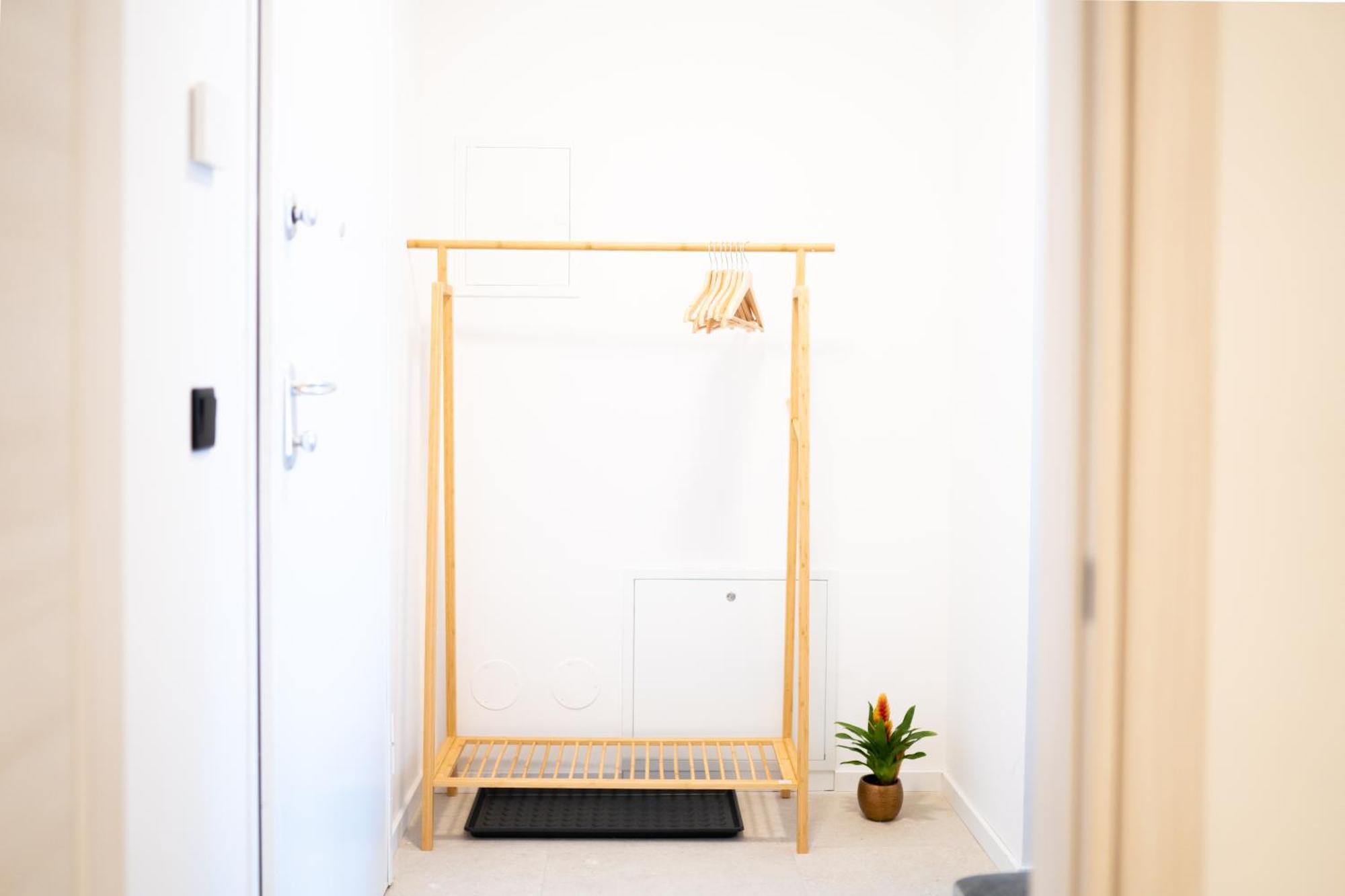 Design With Balcony & Free Parking Appartement Wenen